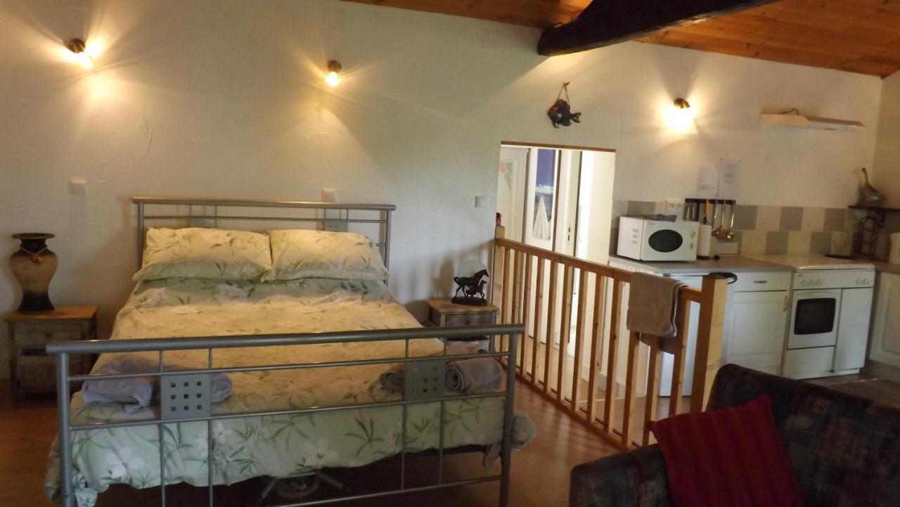 Breesfalt Gite Accomodation Villa Maisonnais-Sur-Tardoire Екстериор снимка